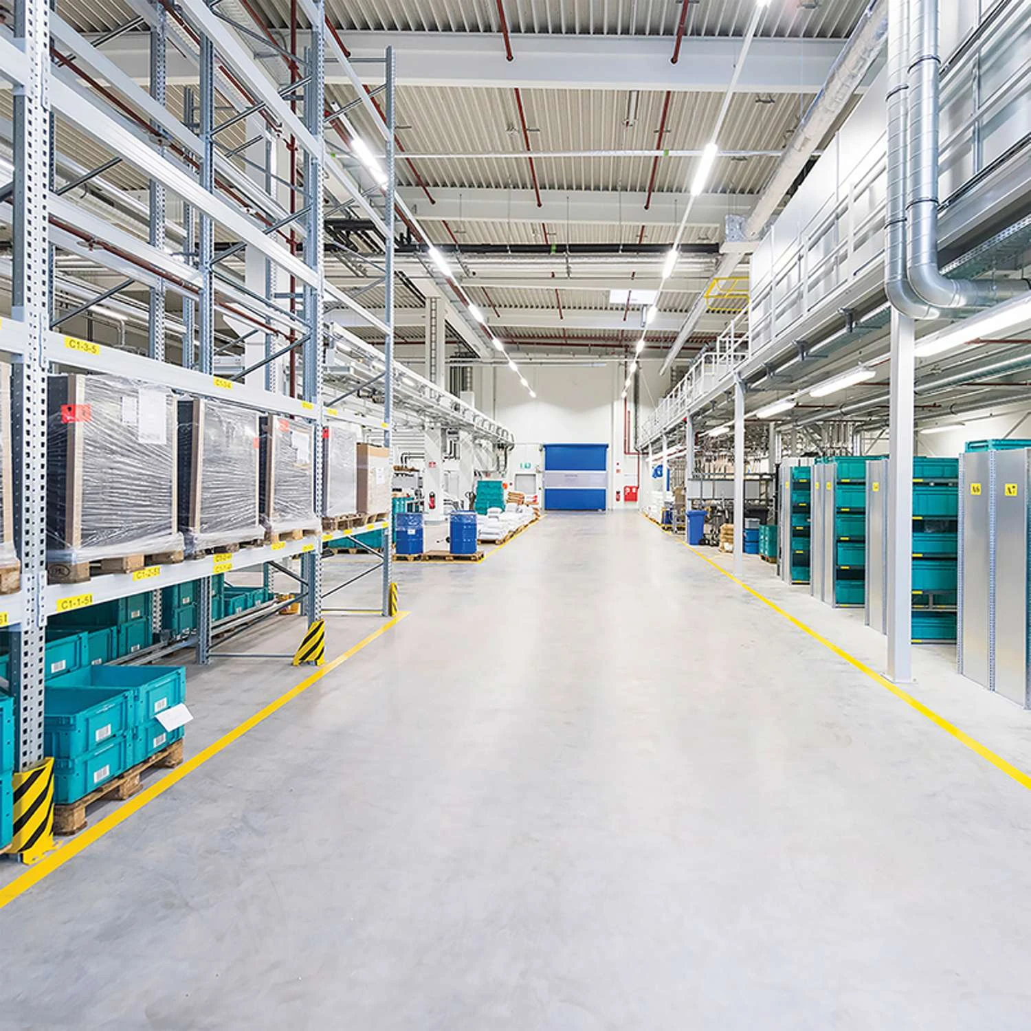 Metalux 96 In. L White Hardwired LED Strip Light 8200 Lm - Image 2