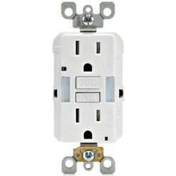 Leviton SmartlockPro 15 Amps 125 V Duplex White GFCI Outlet 5-15R 1 Pk