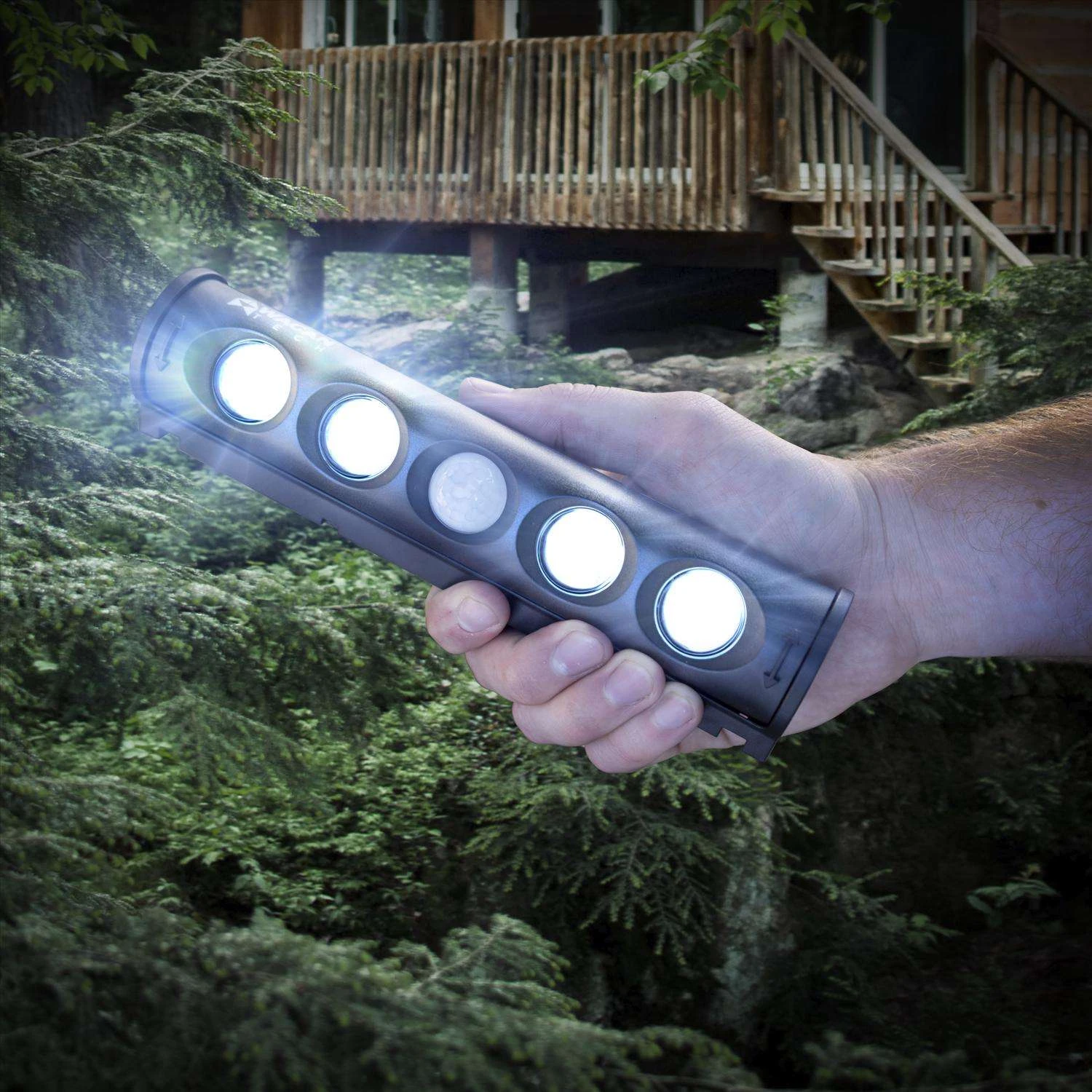 Wagan Tech Black Motion-Sensing LED Solar Wall Light - Image 7