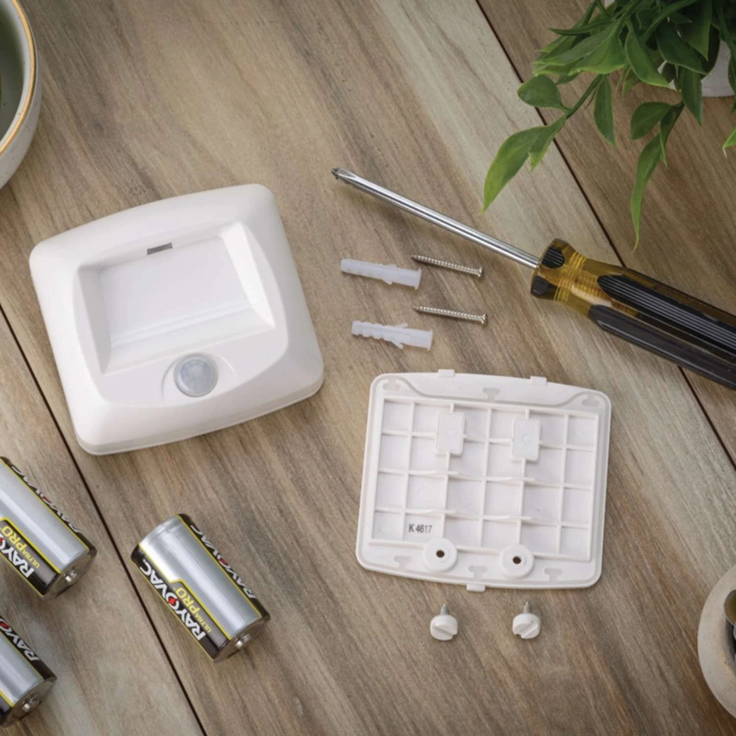 Mr. Beams Motion-Sensing Battery Powered LED White Stair Light - Image 4