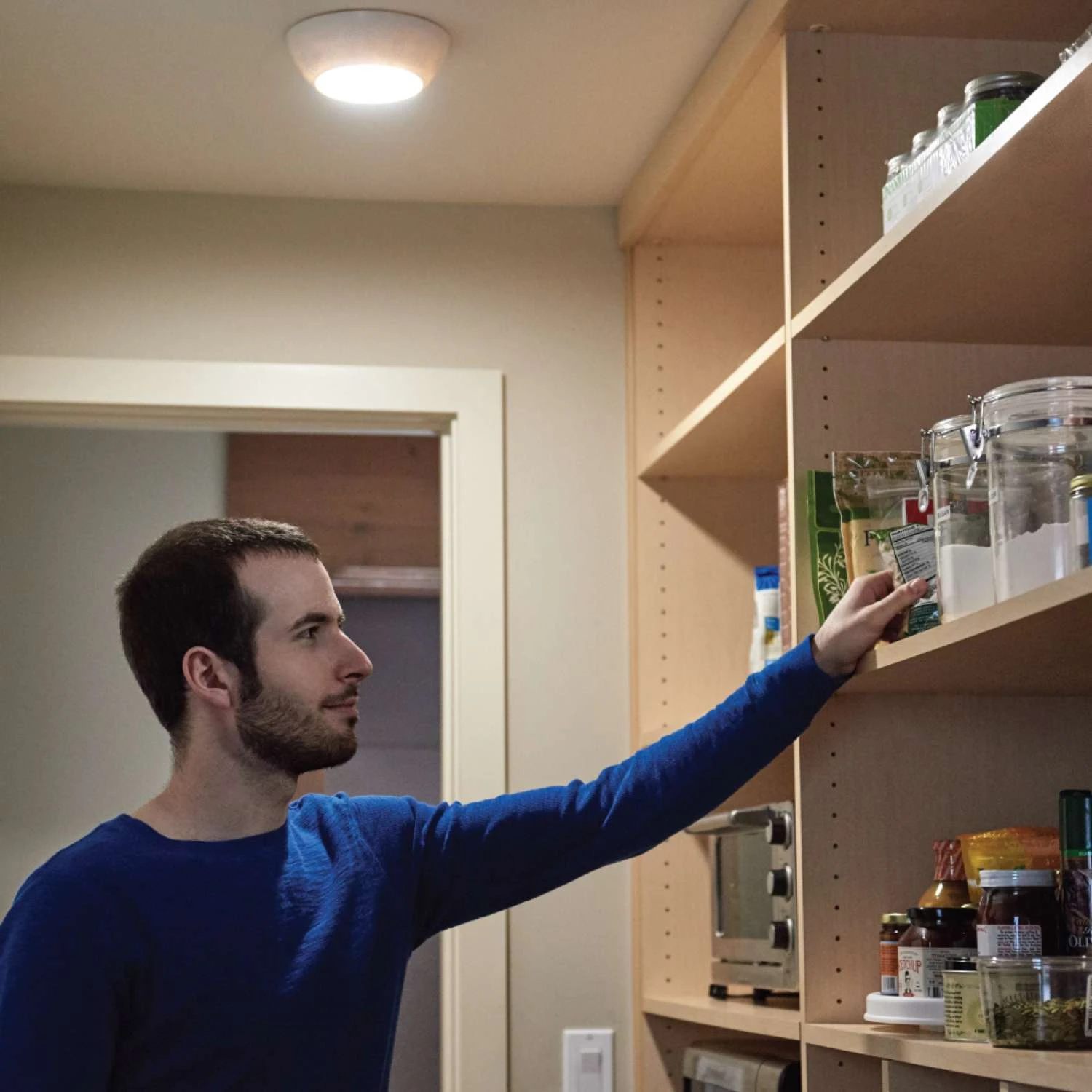 Mr. Beams 7.48 In. L White Battery Powered LED Motion Sensor Light 300 Lm - Image 4