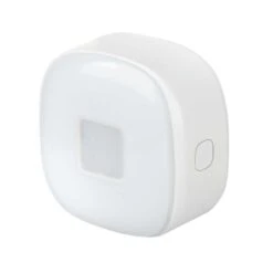 Globe Electric Automatic Plug-in LED Color Changing Night Light