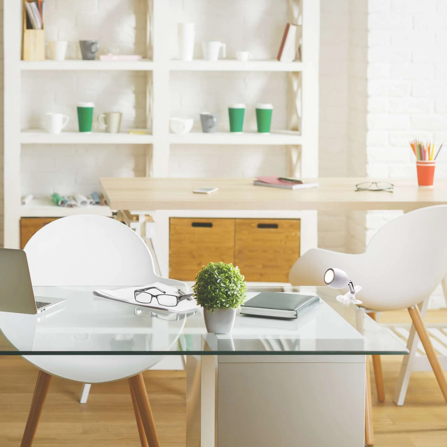 Newhouse Lighting Joe 4 In. White Mini Clip-On Lamp - Image 5