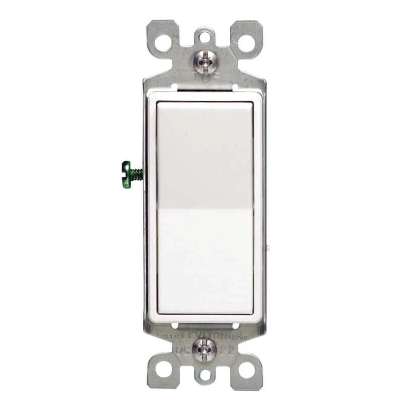 Leviton Decora 15 Amps Four Pole 4-Way / Rocker Switch White 1 Pk